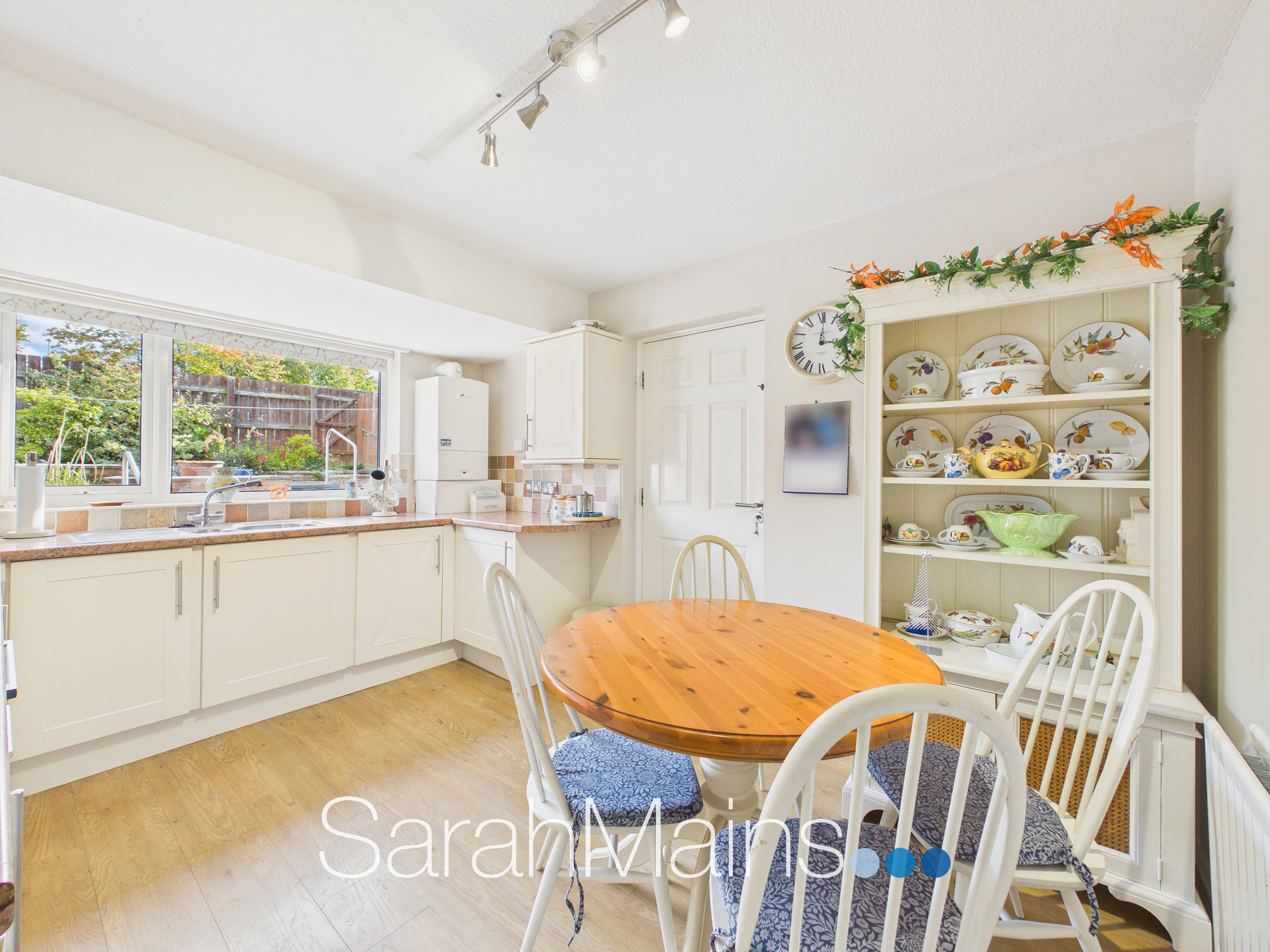 Bullfinch Drive, Whickham, NE16, photo 6