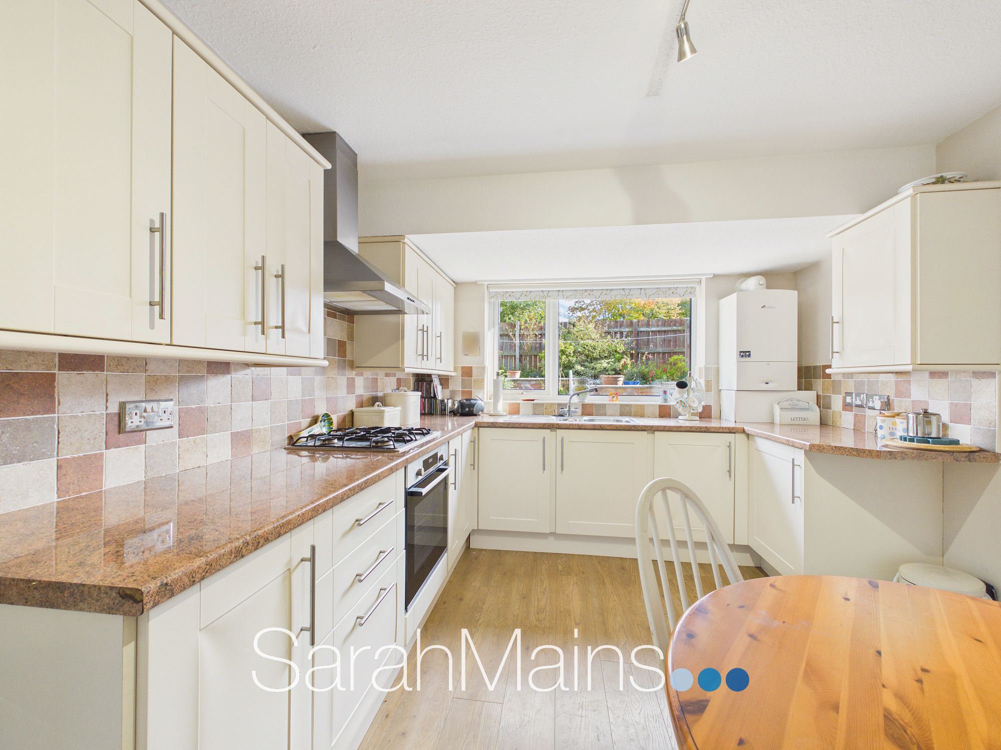 Bullfinch Drive, Whickham, NE16, photo 2