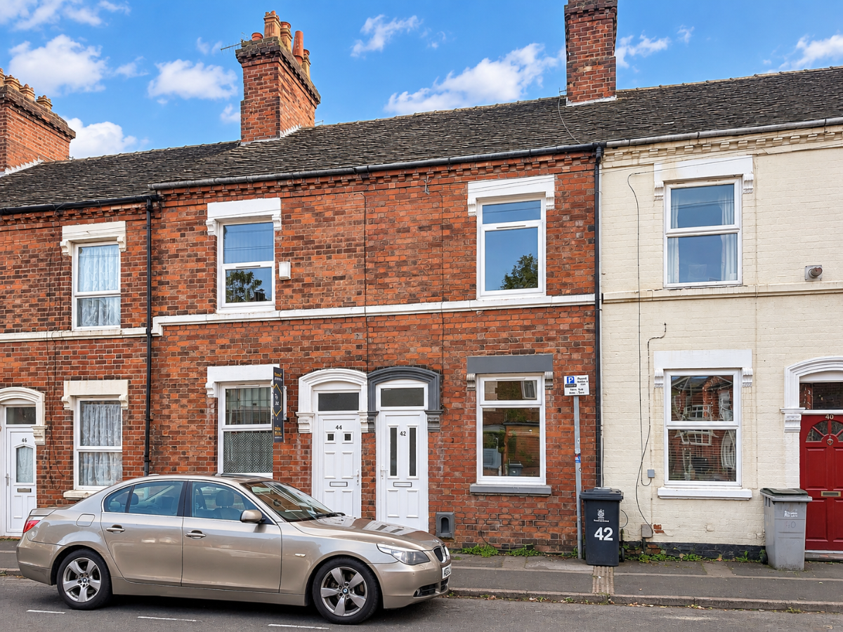 Cauldon Road, Shelton, Stoke-on-Trent, ST4 2ED