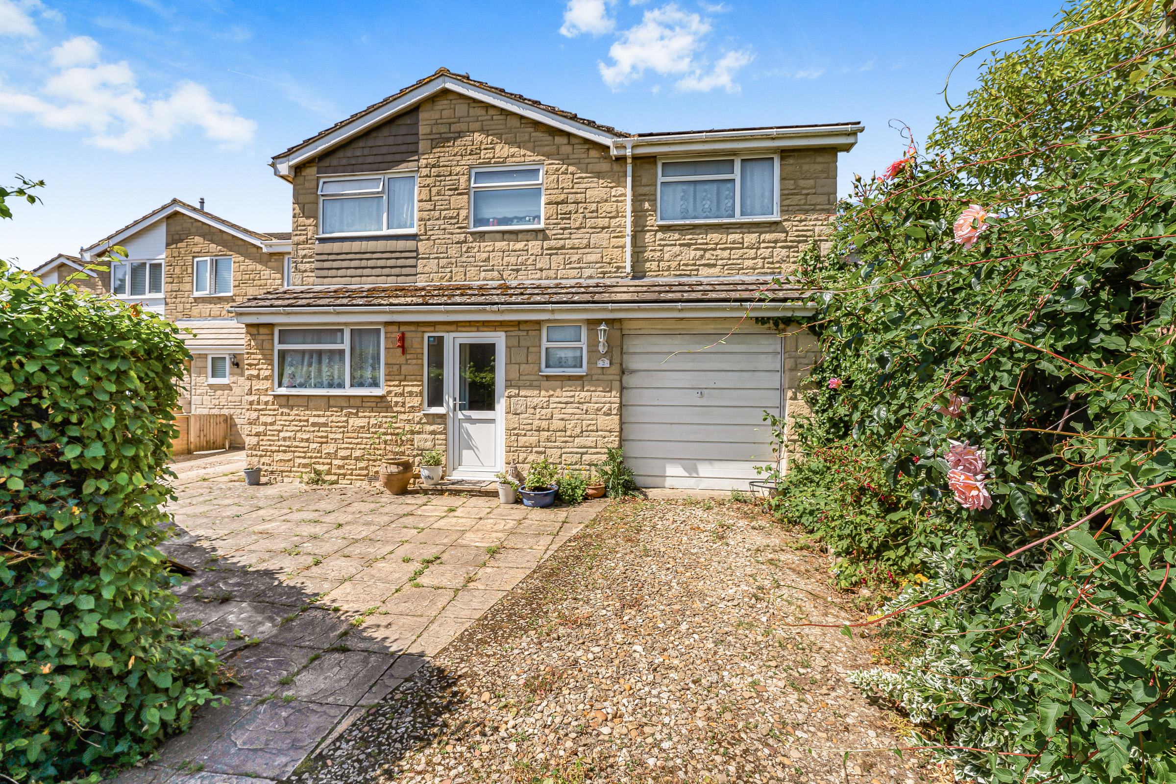 Southlands, Aston, OX18