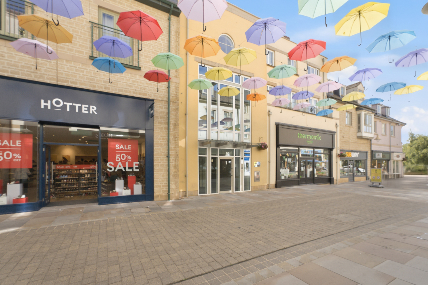 Marriotts Walk, Witney, OX28