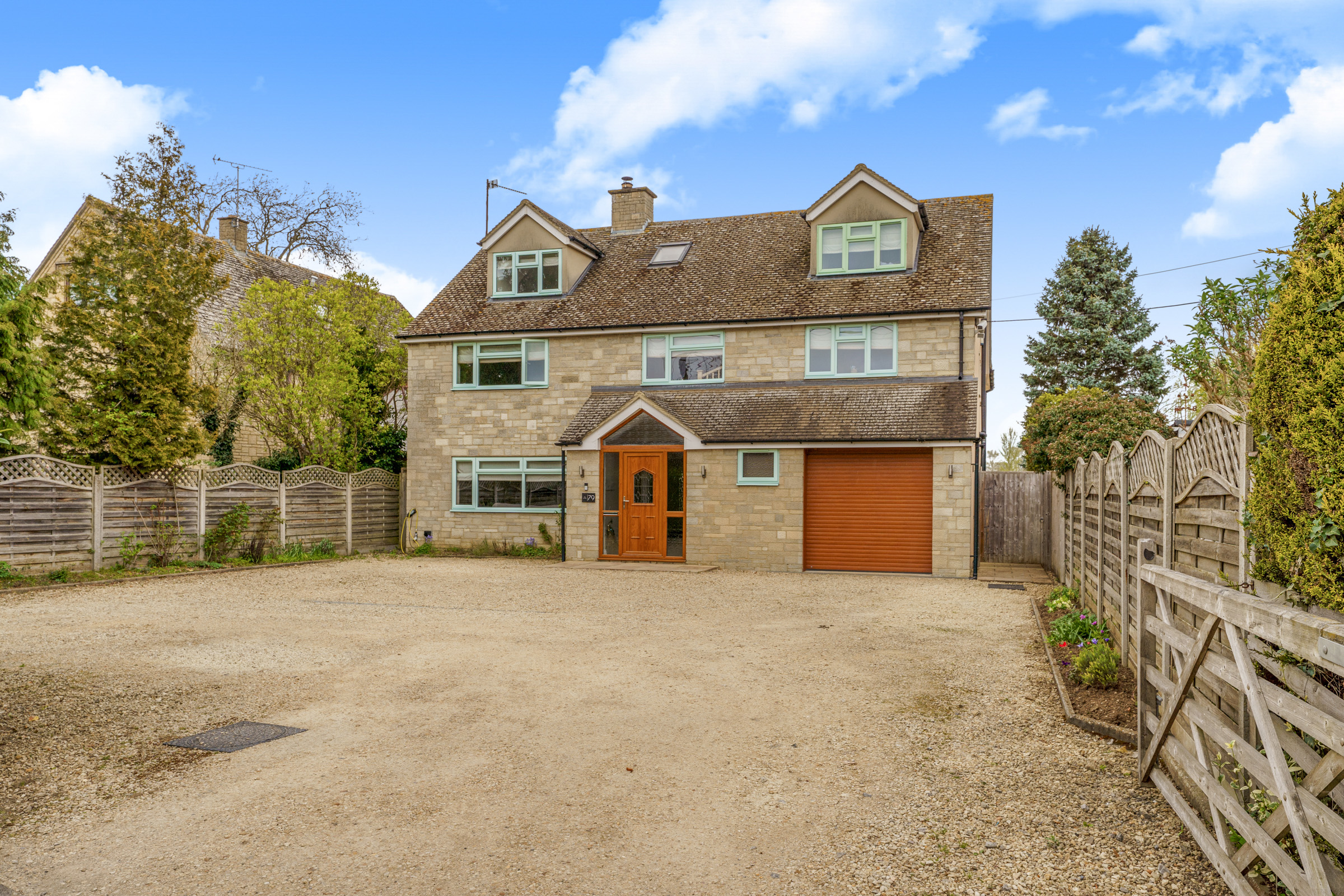 The Close, Abingdon Road, Standlake, OX29