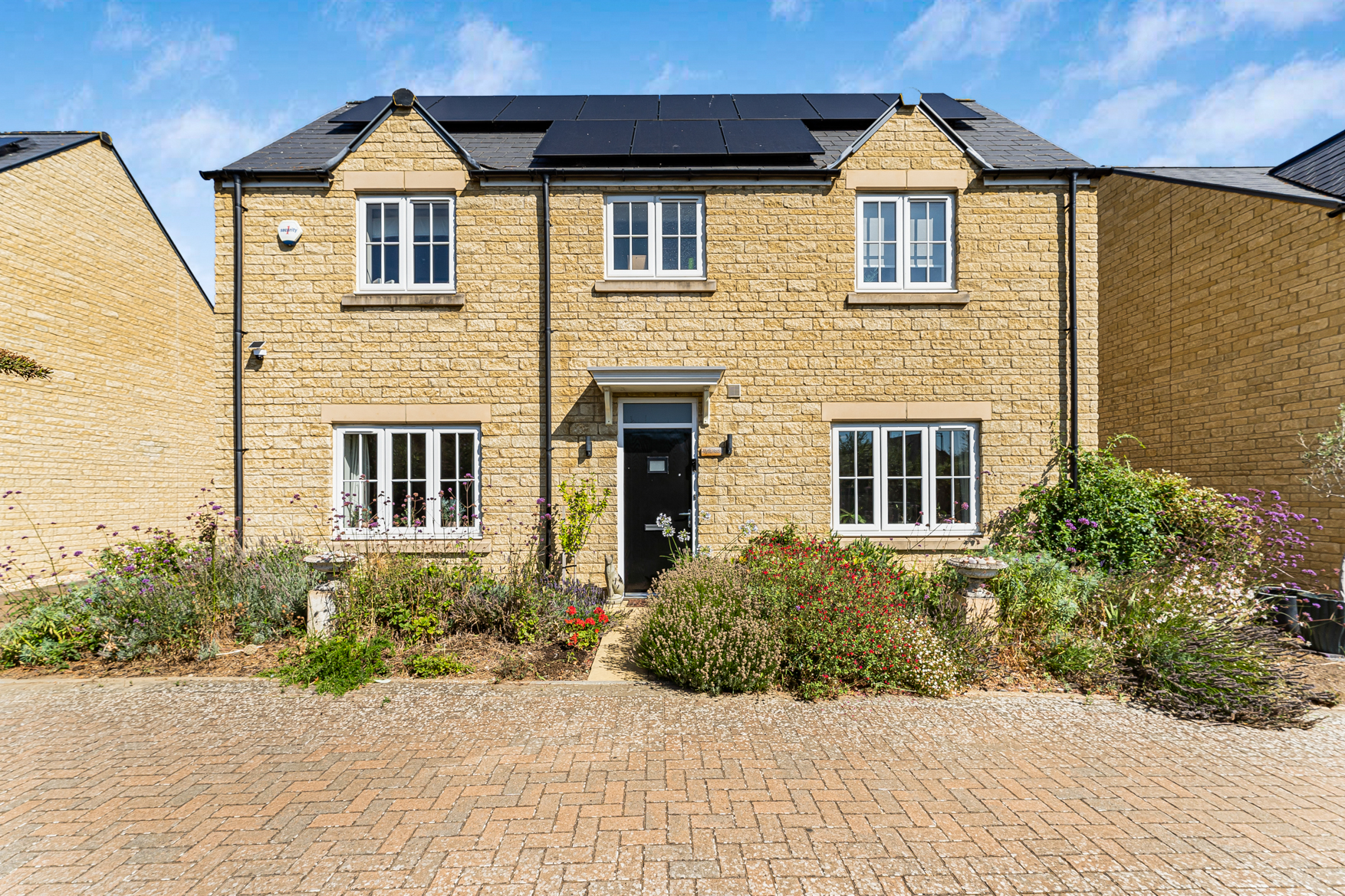 Myrtle House, Quick Row, Bampton, OX18