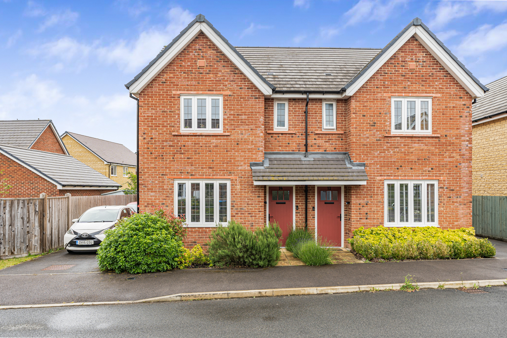 Wilkins Close, Brize Norton, OX18