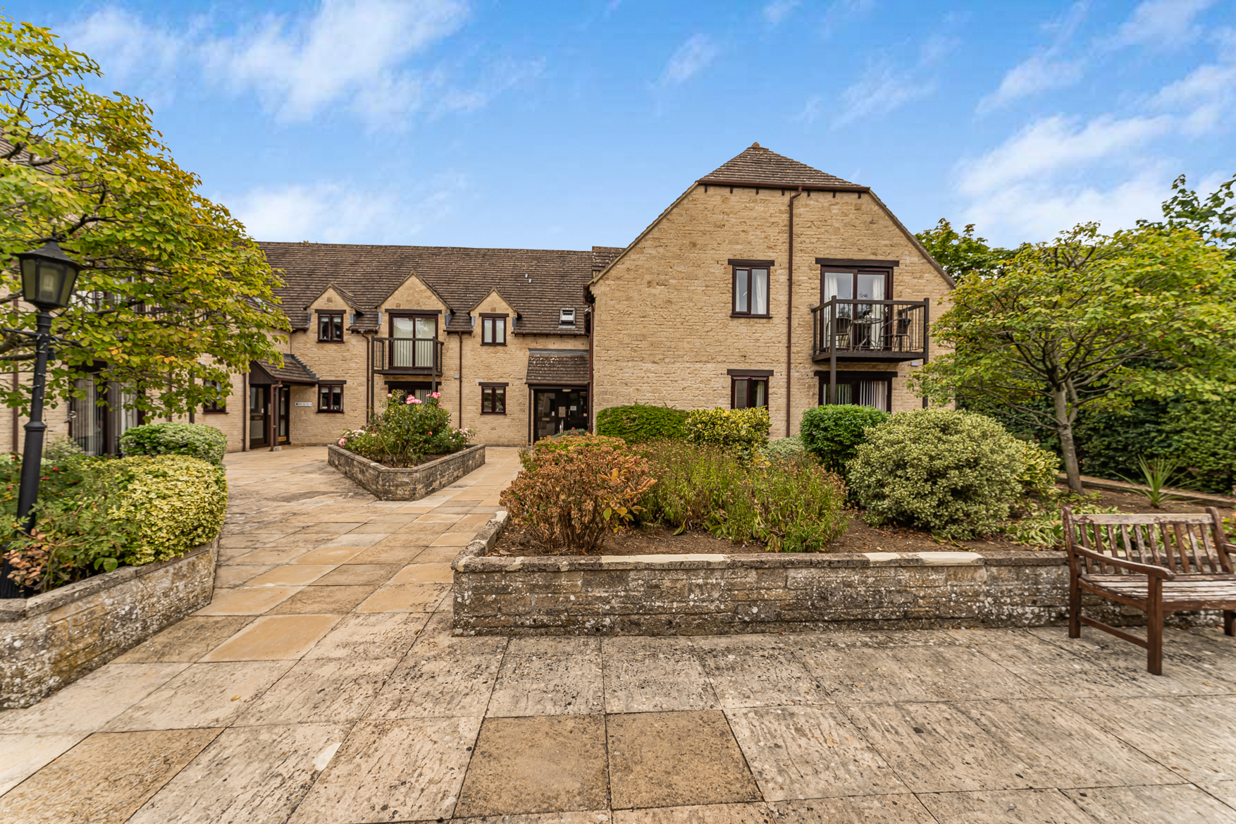 Langdale Gate, Swinbrook Court, OX28, photo 15