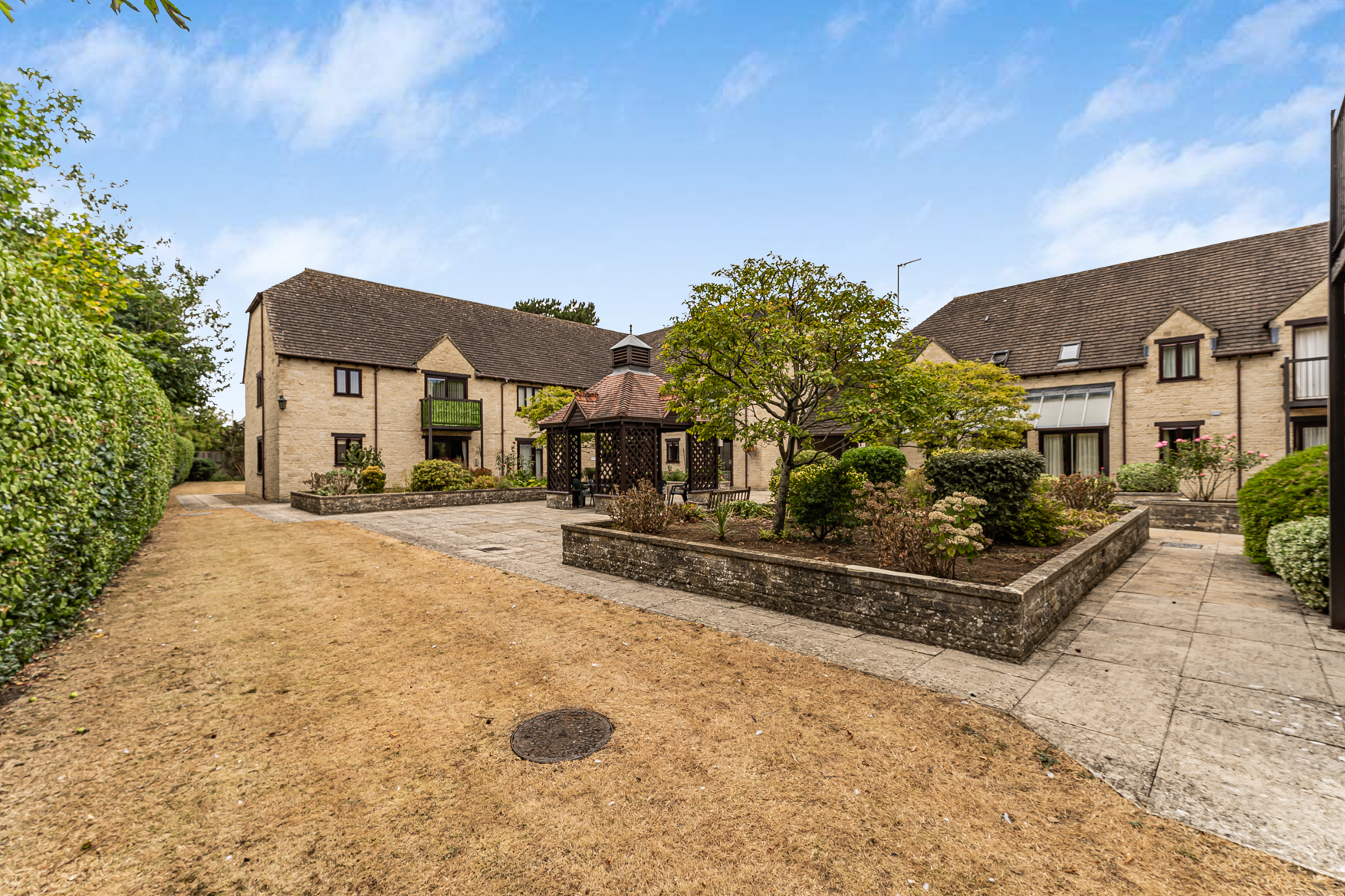 Langdale Gate, Swinbrook Court, OX28, photo 17