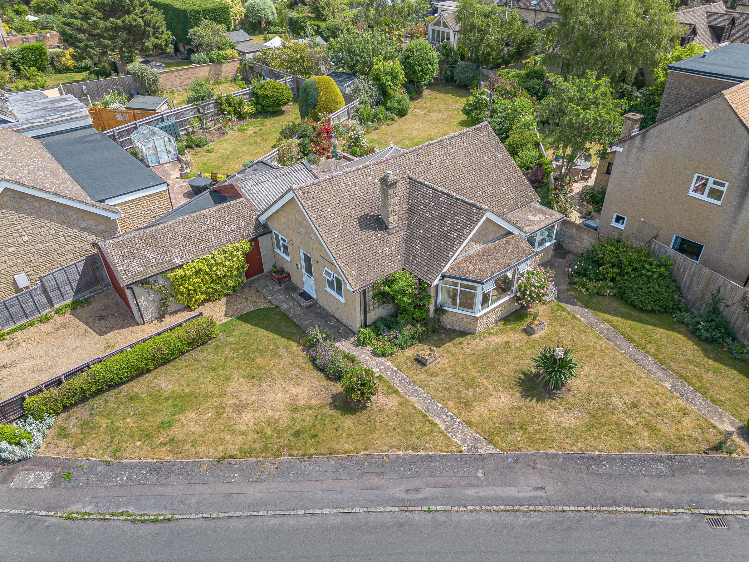 Manor Crescent, Standlake, OX29, photo 30