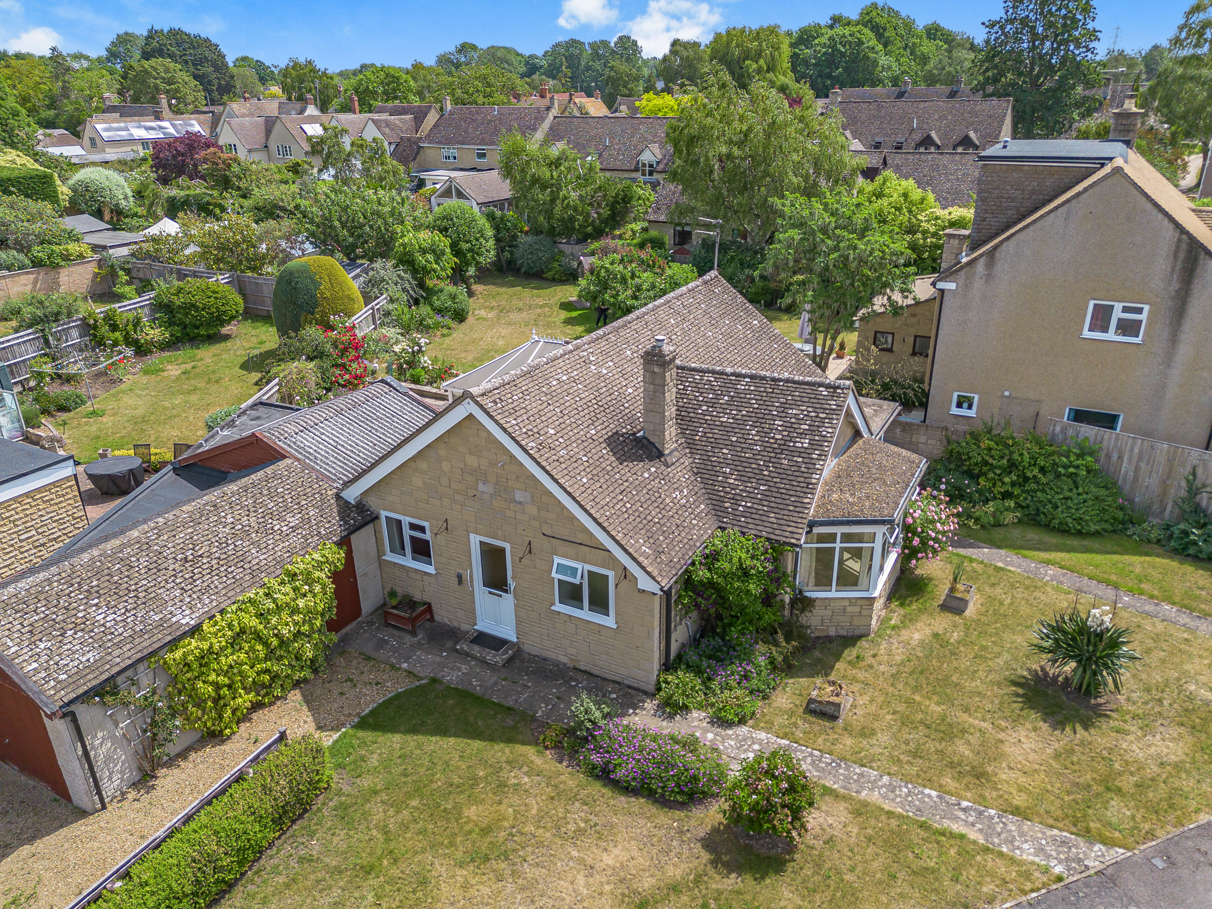Manor Crescent, Standlake, OX29, photo 32