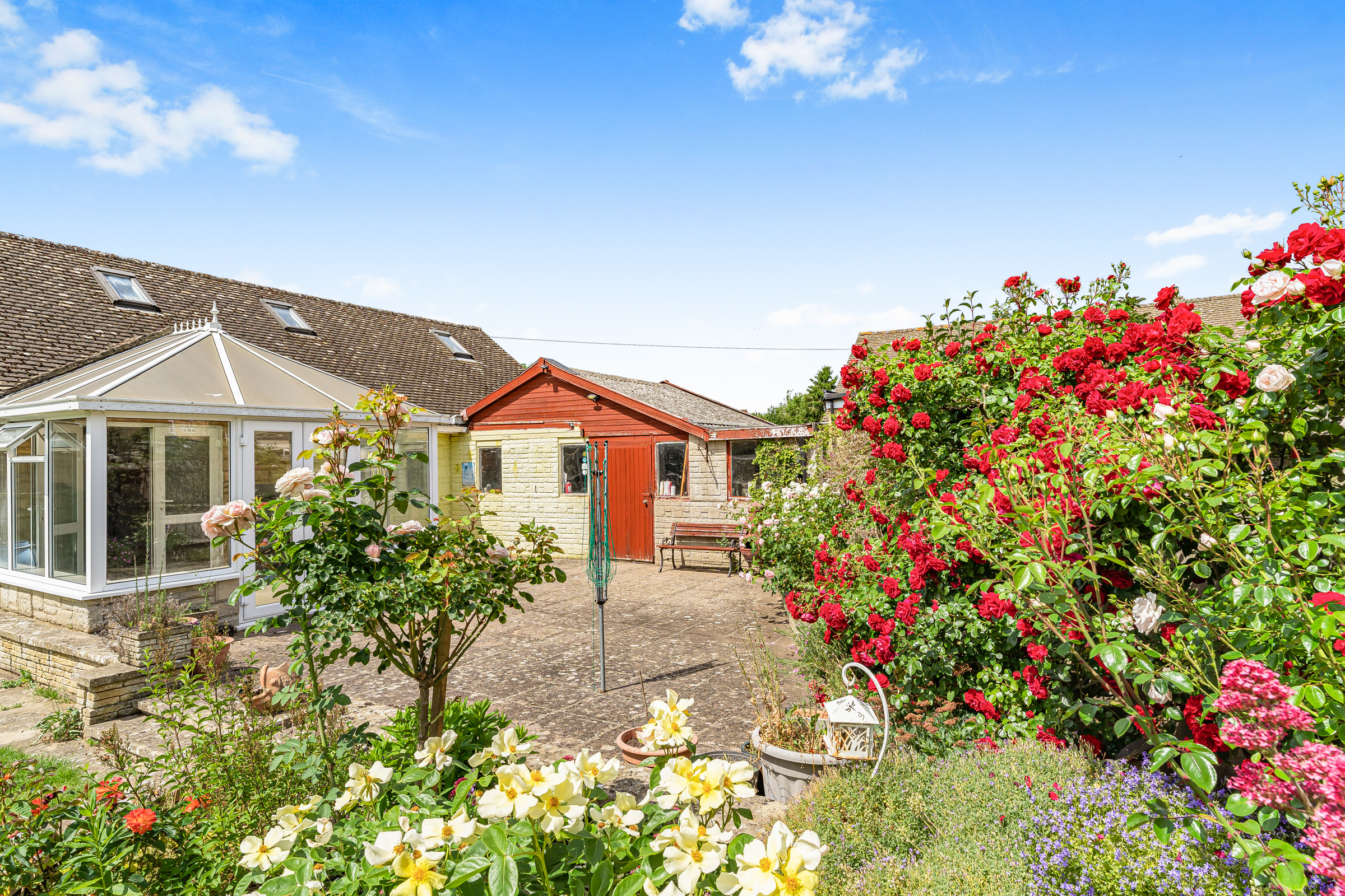 Manor Crescent, Standlake, OX29, photo 16