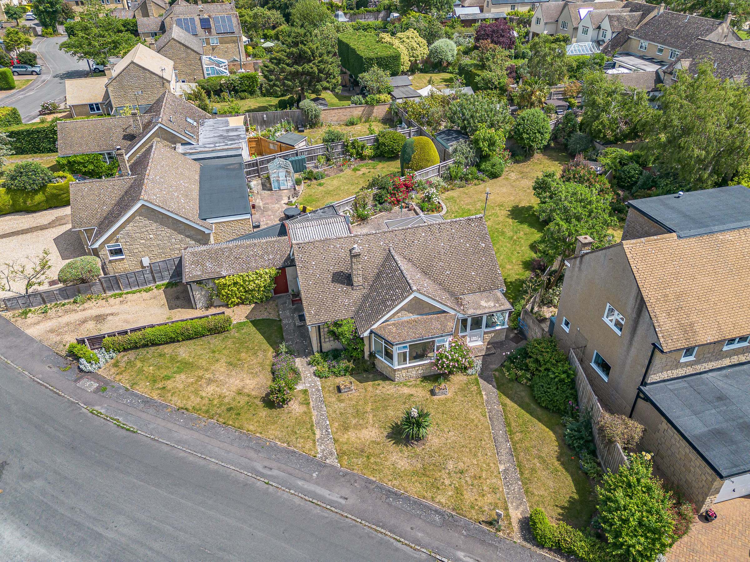 Manor Crescent, Standlake, OX29, photo 33