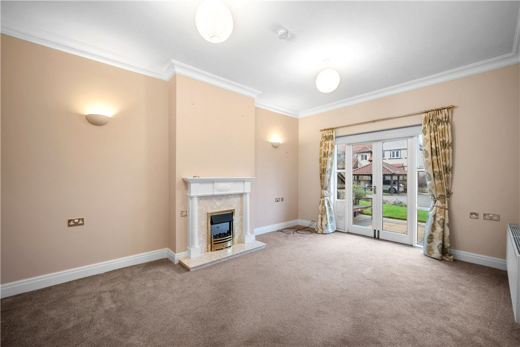 West Court, Hollins Hall, Killinghall, Harrogate, HG3, photo 3