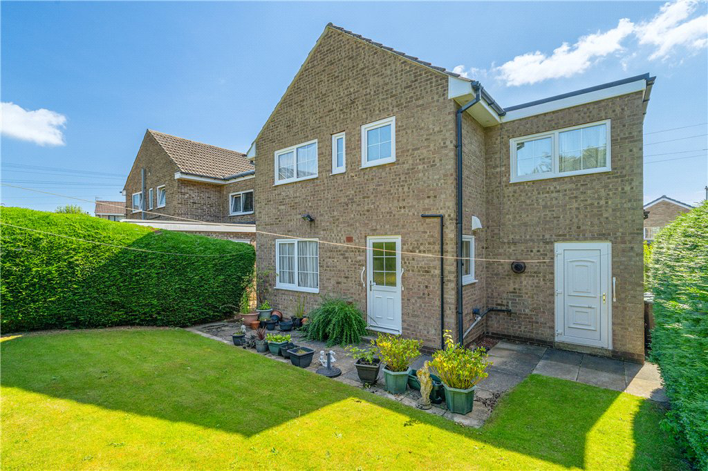 Garsdale Crescent, Baildon, Shipley, West Yorkshire, BD17, photo 14