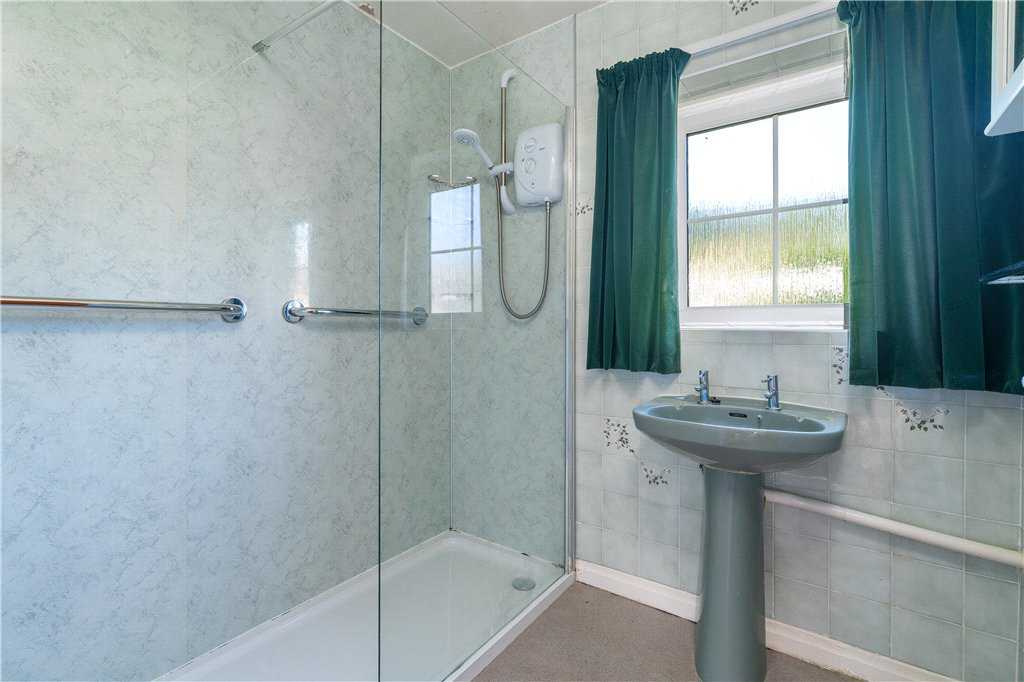 Garsdale Crescent, Baildon, Shipley, West Yorkshire, BD17, photo 13