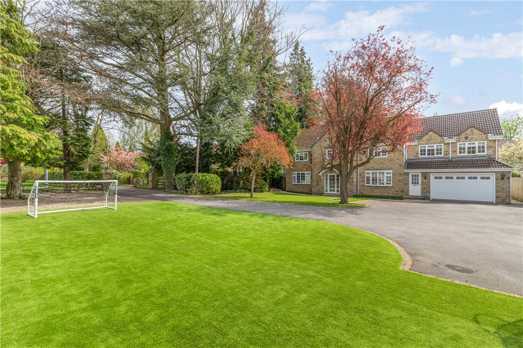 Clifford Avenue, Ilkley, West Yorkshire, LS29