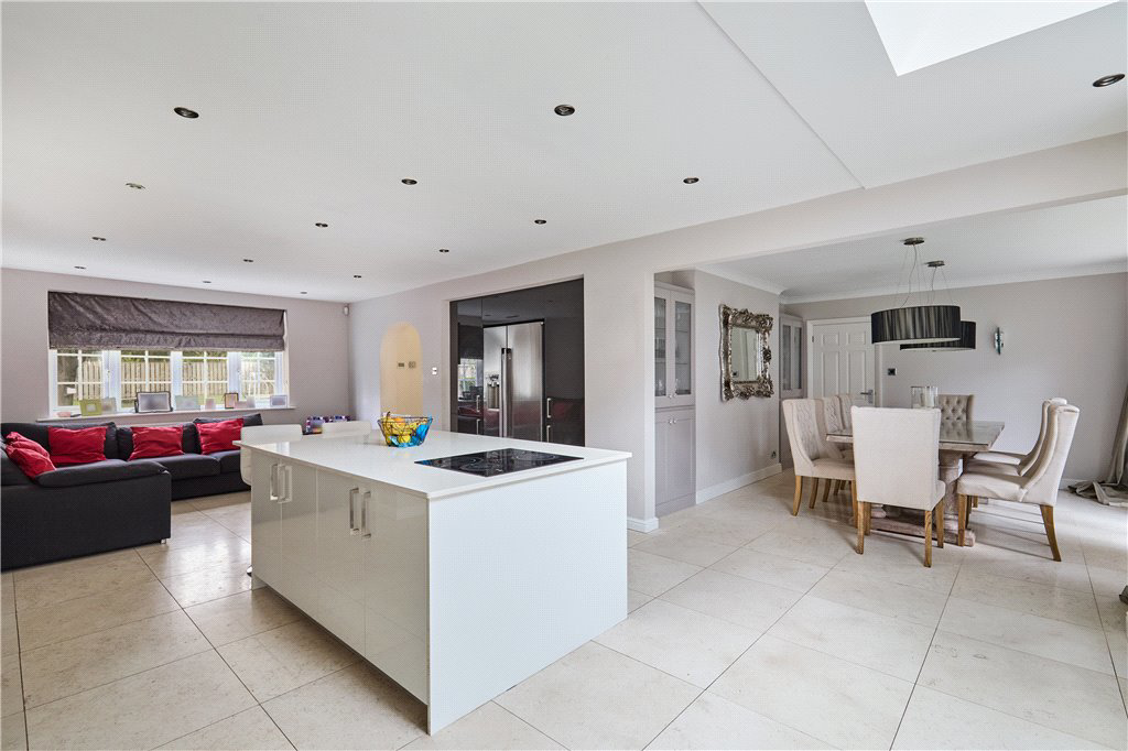 Clifford Avenue, Ilkley, West Yorkshire, LS29, photo 2