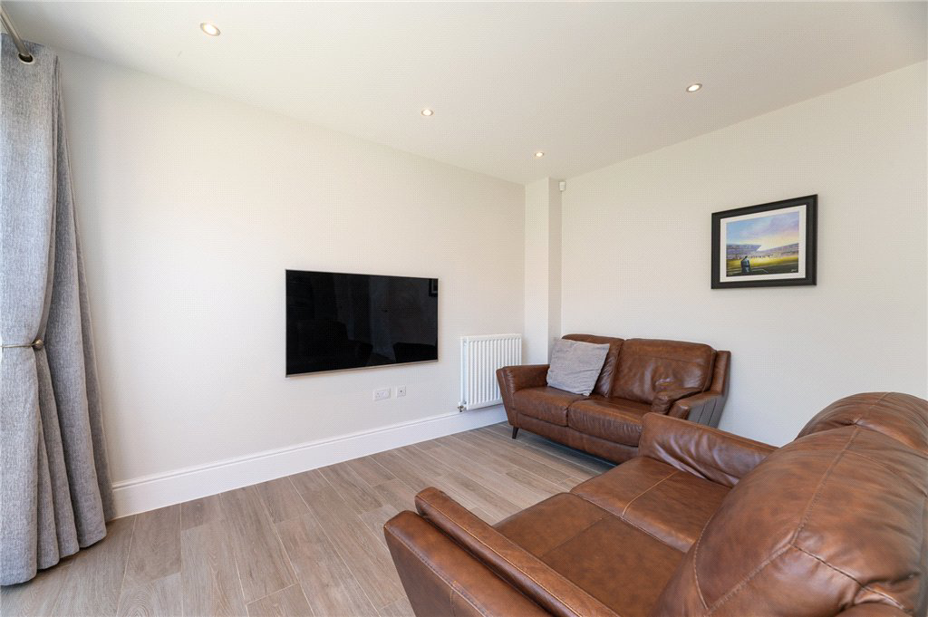 Appleyard Lane, Morley, Leeds, West Yorkshire, LS27, photo 10