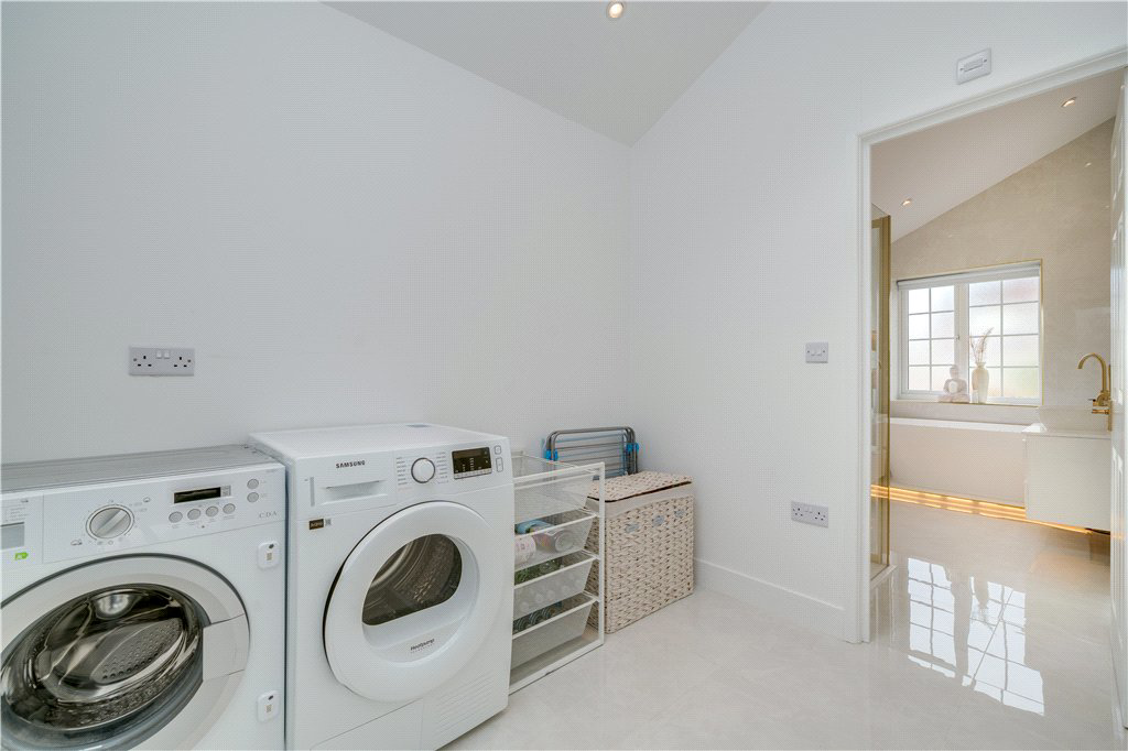 Adel Green, Leeds, West Yorkshire, LS16, photo 8