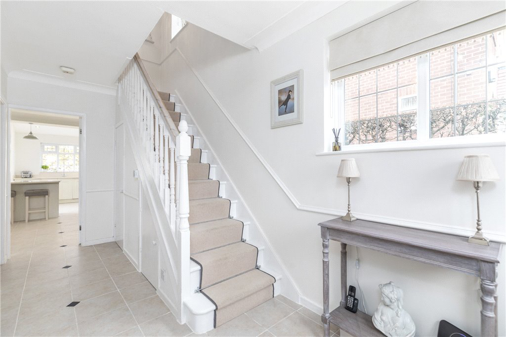 The Birches, Bramhope, Leeds, West Yorkshire, LS16, photo 5