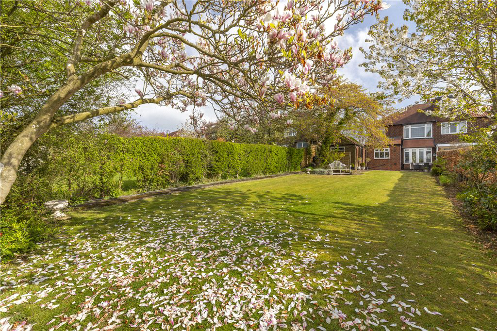The Birches, Bramhope, Leeds, West Yorkshire, LS16, photo 18
