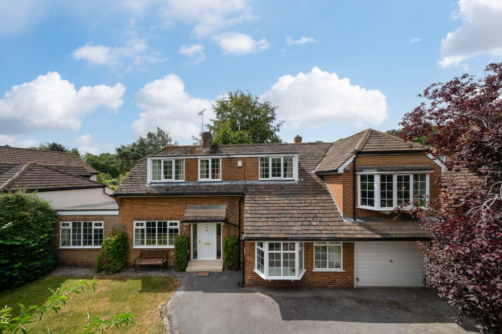 Netheredge Drive, Knaresborough, North Yorkshire, HG5