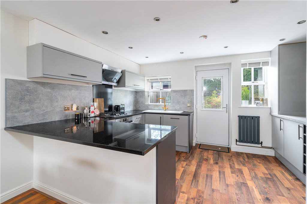 Park Road, Guiseley, Leeds, West Yorkshire, LS20, photo 7