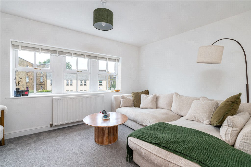 Park Road, Guiseley, Leeds, West Yorkshire, LS20, photo 4