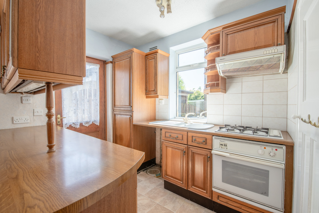 Manor Drive, Cottingley, Bingley, West Yorkshire, BD16, photo 5