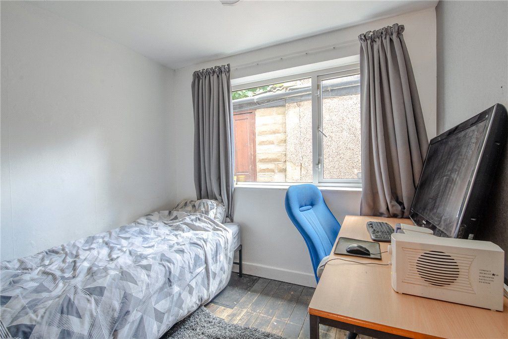 Western Avenue, Riddlesden, Keighley, West Yorkshire, BD20, photo 13