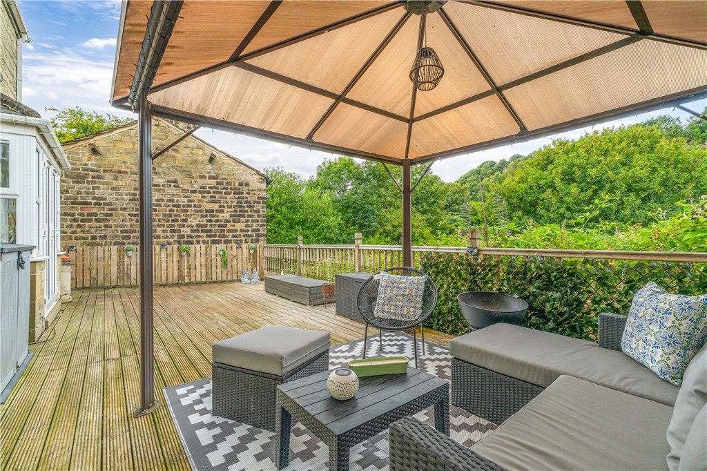 West Garth Mews, Baildon, West Yorkshire, BD17, photo 2