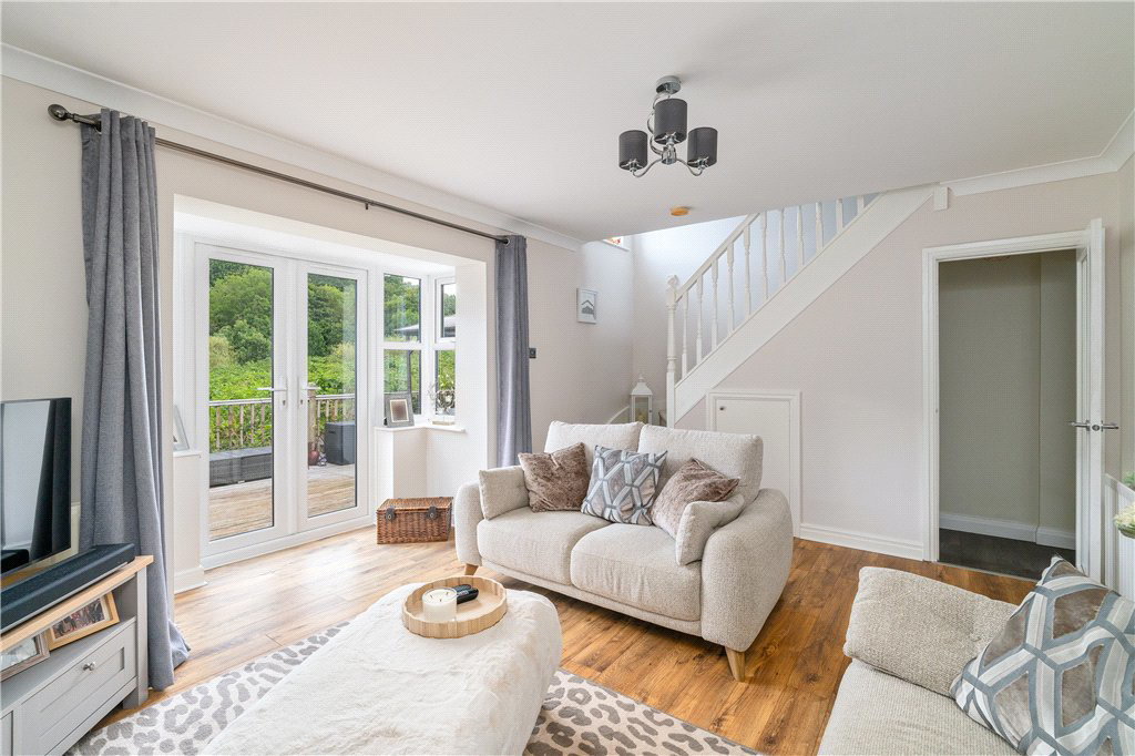 West Garth Mews, Baildon, West Yorkshire, BD17, photo 4