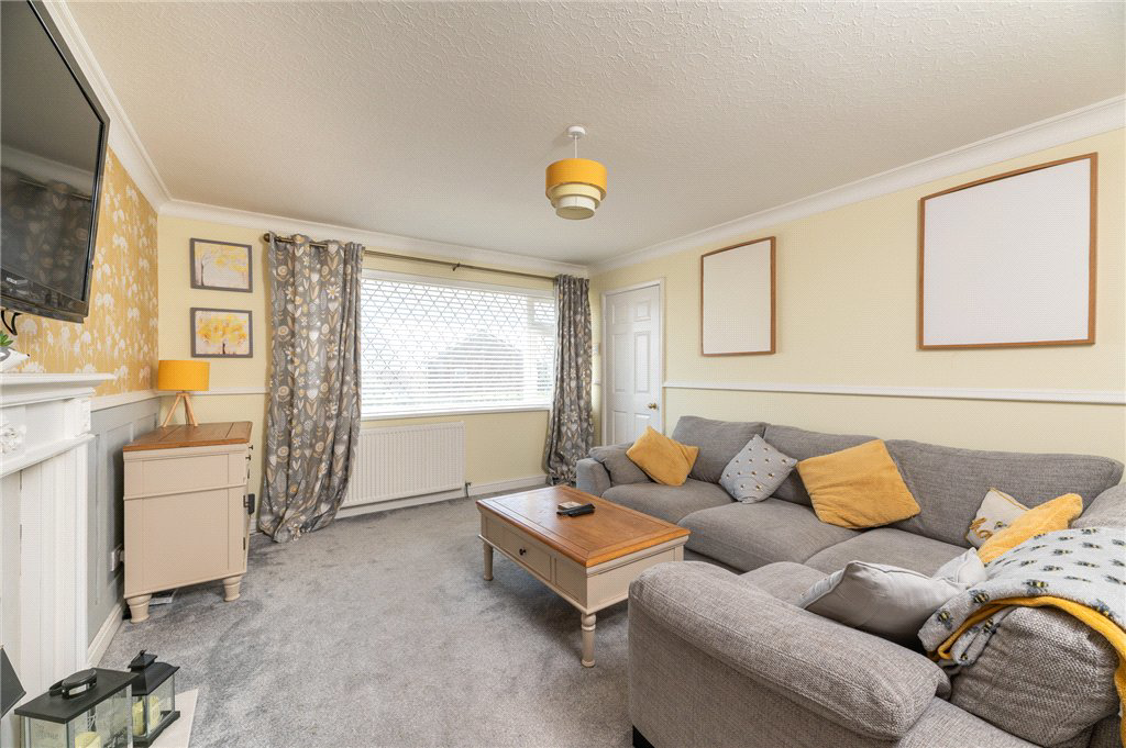 Westwood Court, Leeds, West Yorkshire, LS10, photo 4