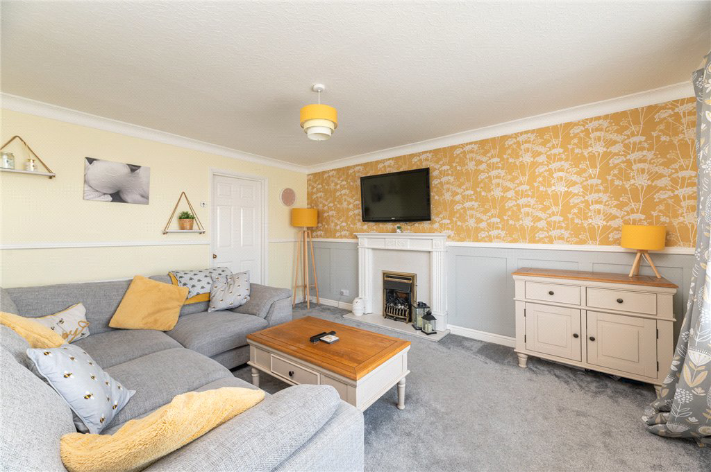 Westwood Court, Leeds, West Yorkshire, LS10, photo 2