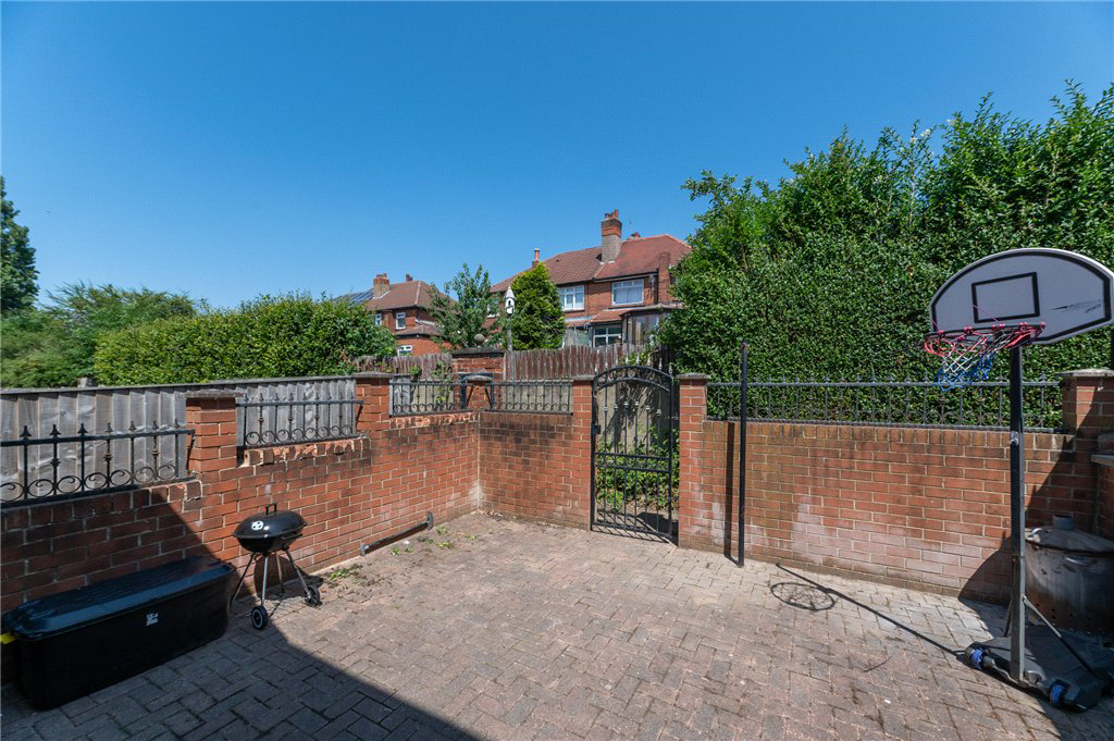 Westwood Court, Leeds, West Yorkshire, LS10, photo 22