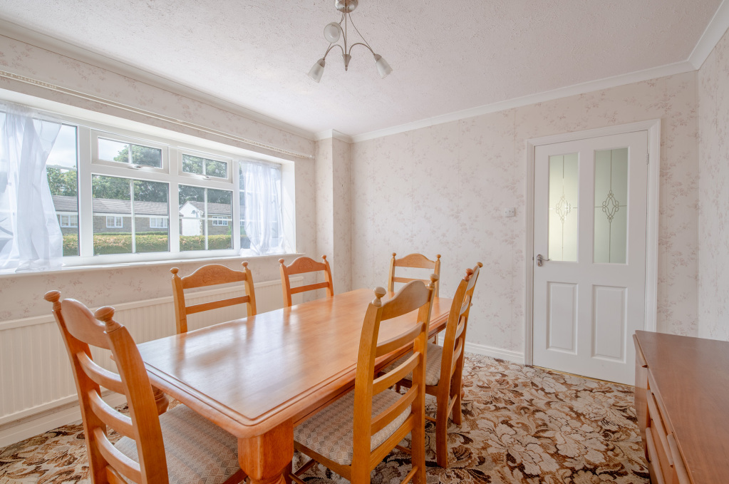 Oakwood Drive, Bingley, West Yorkshire, BD16, photo 3