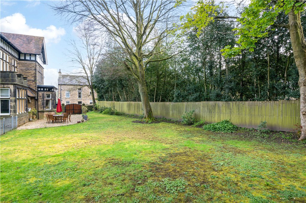Station Road, Baildon, West Yorkshire, BD17, photo 40