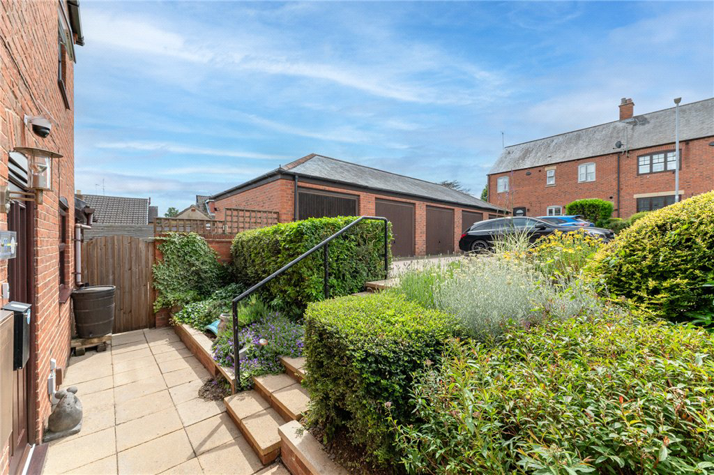Renaissance Court, Churwell, Morley, Leeds, LS27, photo 25