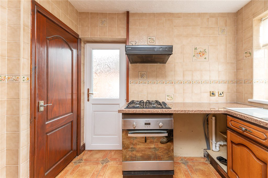 West Farm Avenue, Leeds, West Yorkshire, LS10, photo 9