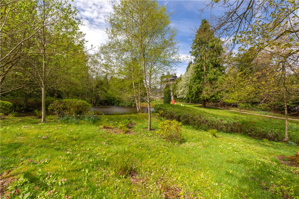 Brodrick Drive, Ilkley, West Yorkshire, LS29, photo 19