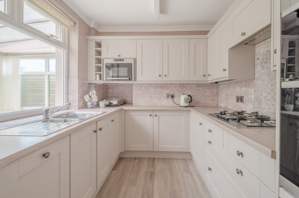 Florence Avenue, Wilsden, West Yorkshire, BD15, photo 21