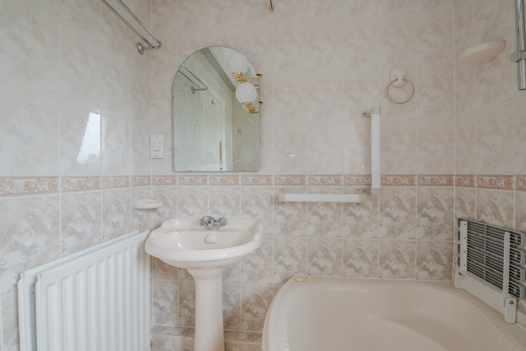 Florence Avenue, Wilsden, West Yorkshire, BD15, photo 31