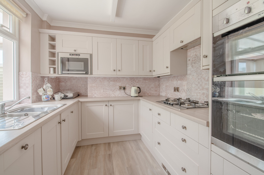 Florence Avenue, Wilsden, West Yorkshire, BD15, photo 3