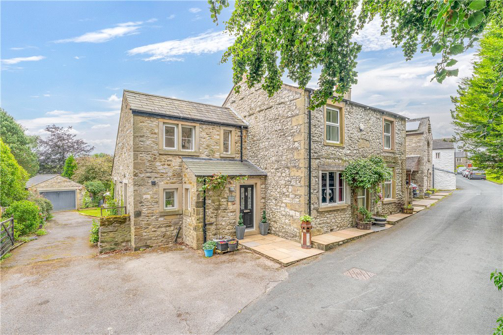 Austwick, Lancaster, LA2