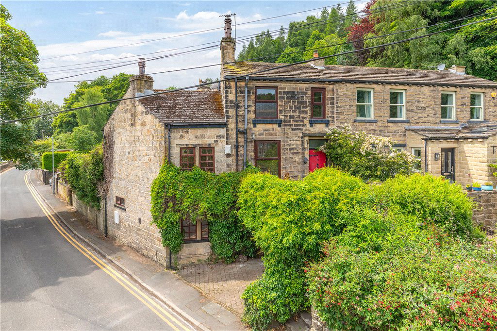 Green Road, Baildon, BD17