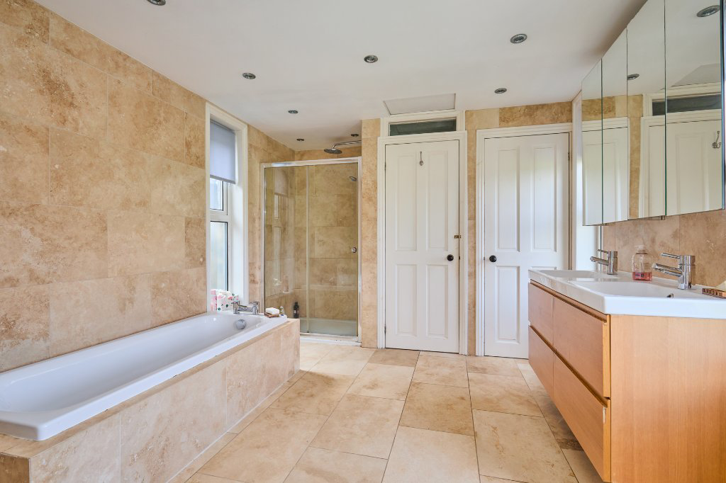 Wheatley Lane, Ilkley, West Yorkshire, LS29, photo 15