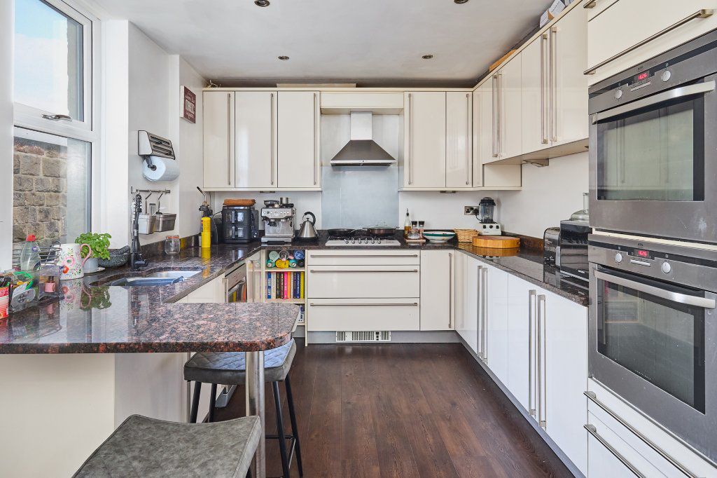 Wheatley Lane, Ilkley, West Yorkshire, LS29, photo 5
