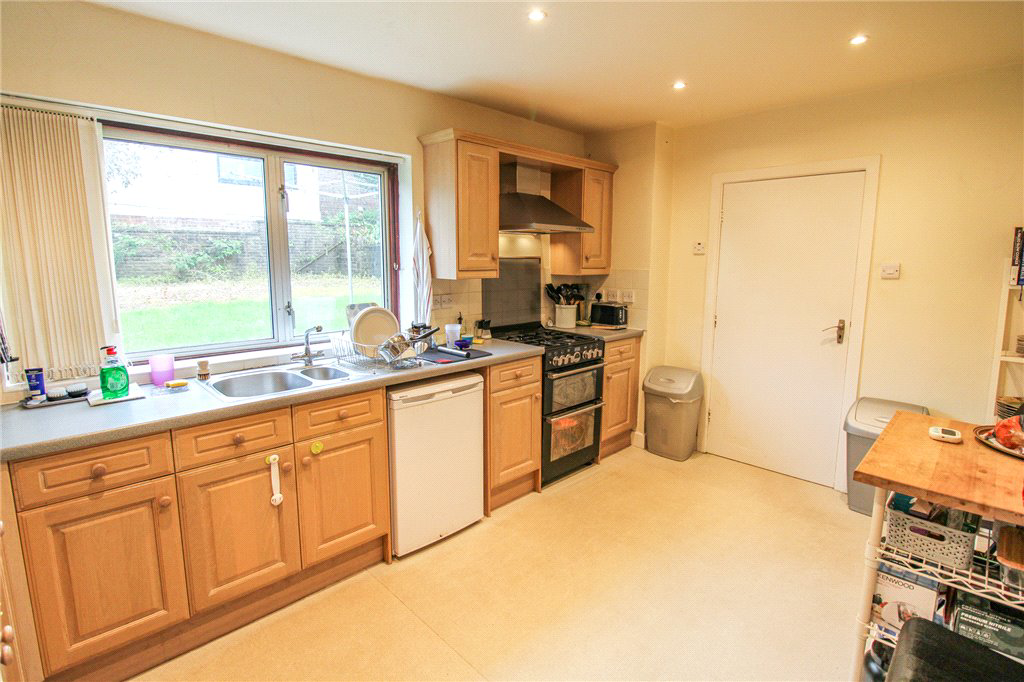 Toller Grove, Bradford, West Yorkshire, BD9, photo 4