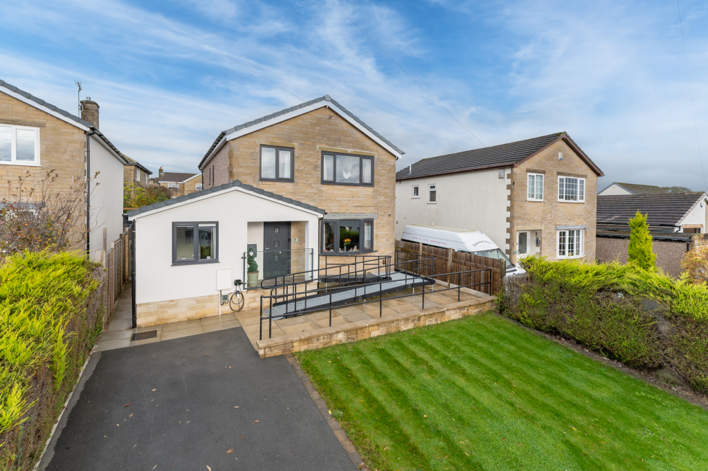 Southway, Eldwick, Bingley, West Yorkshire, BD16