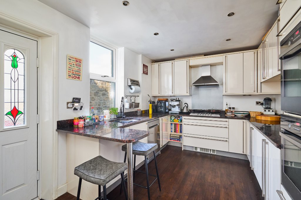 Wheatley Lane, Ilkley, West Yorkshire, LS29, photo 4