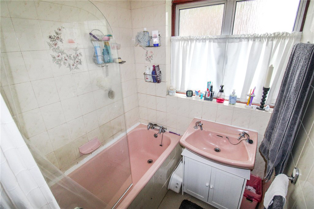 Toller Grove, Bradford, West Yorkshire, BD9, photo 7