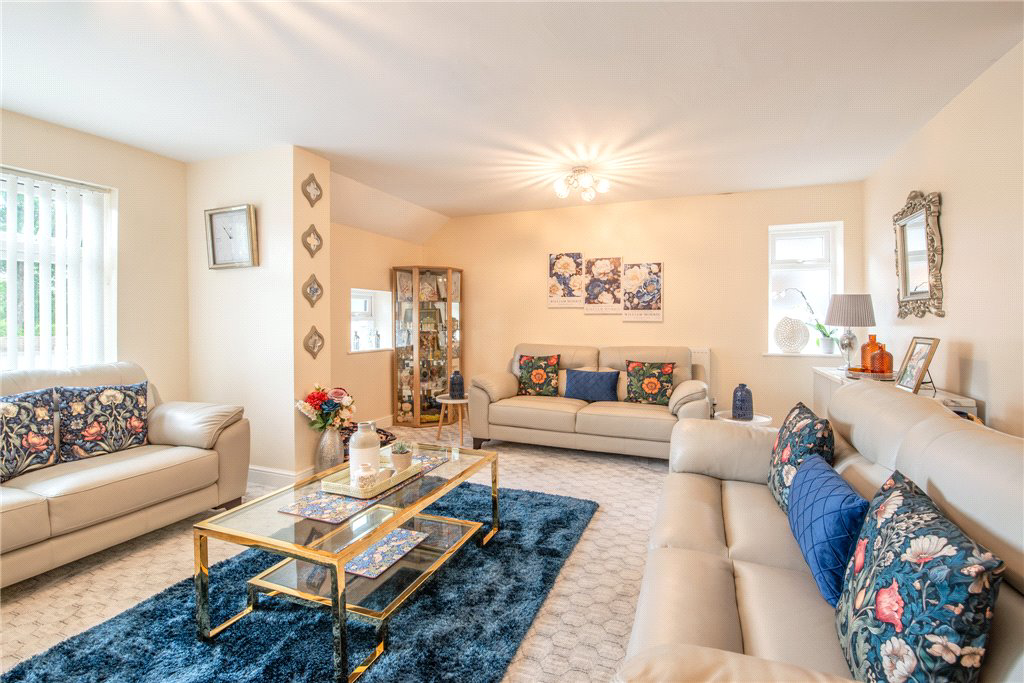 Haworth Road, Bradford, West Yorkshire, BD9, photo 2